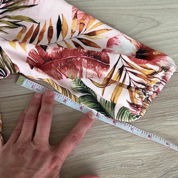 Lulu’s Zaliki Pink Tropical Print Tie-Front Puff Sleeve Mini Dress - Picture 9 of 16